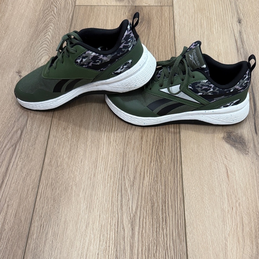 Reebok Olive Green & Black Low-Top Athletic Sneakers